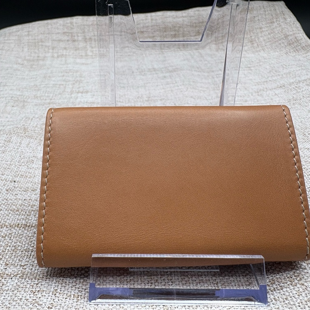 Gucci Tan Leather Key Holder - Picture 4 of 7